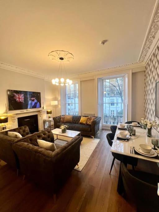 Flat In The Heart Of Holland Park Apartment London Bagian luar foto